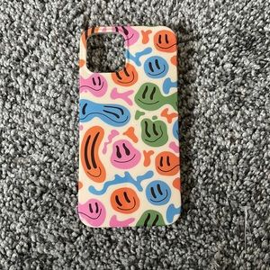 iPhone 12 Pro smiley phone case